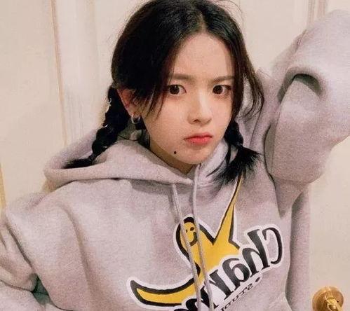 杨超越娱乐吃瓜蜀黍